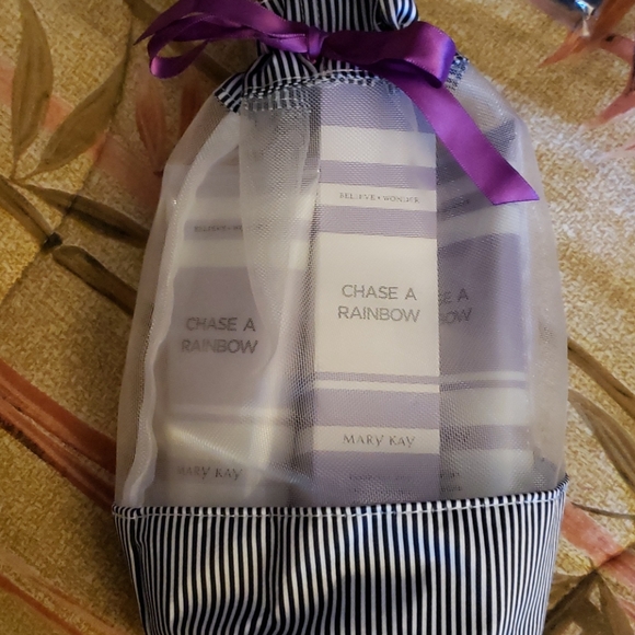 BNIB Mary Kay Chase A Rainbow Fragrance Mist - Picture 2 of 2